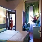 Zara Hotel 3*