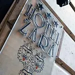 Zara 3* Rome