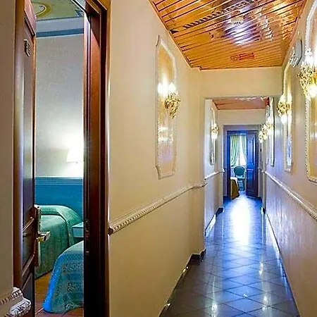Zara Hotel