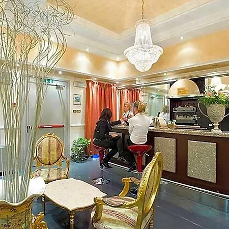 Zara Hotel 3*