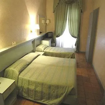 Hotell Zara 3*